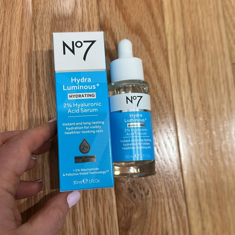 No7 hydra luminous 2% hyaluronic acid serum 30 ML